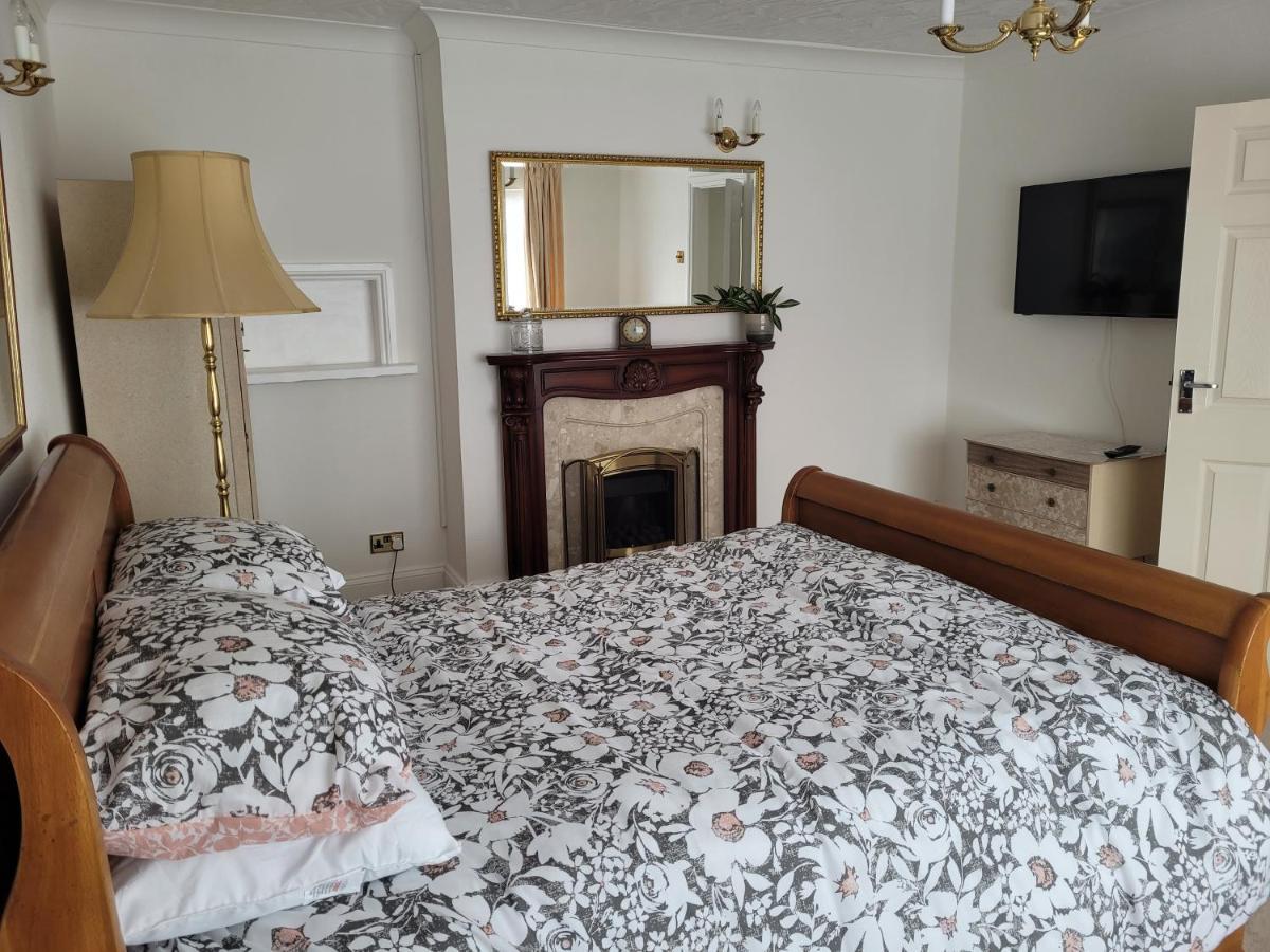 Sandy Retreat Worle Экстерьер фото
